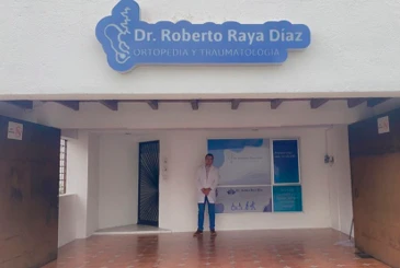 Dr. Roberto Raya Diaz 2