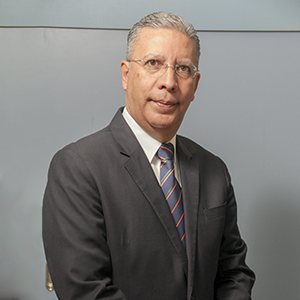 Dr. Juan Gonzalez Macias 1