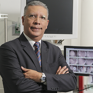Dr. Juan Gonzalez Macias