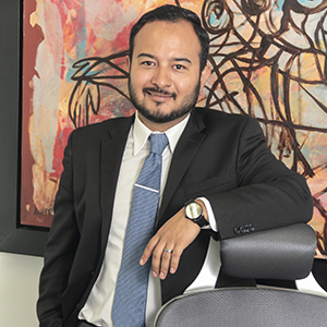Dr. Esteban Castro Contreras 3