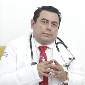 Dr. Renato Alberto Domínguez Briones4