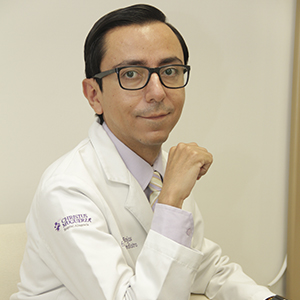 Dr. Gerardo Rojas1