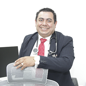 Dr. Renato Alberto Domínguez Briones5