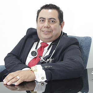 Dr. Renato Alberto Domínguez Briones6