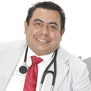 Dr. Renato Alberto Domínguez Briones1