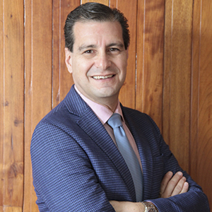 Dr. Hugo Gutierrez Hermosillo 4