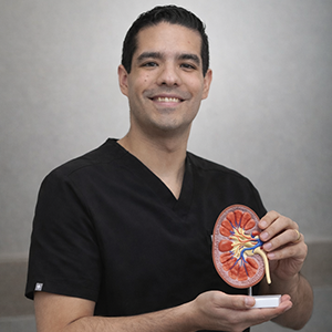 Dr. Juárez Correa De León