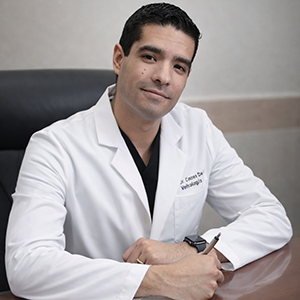 Dr. Juárez Correa De León 06