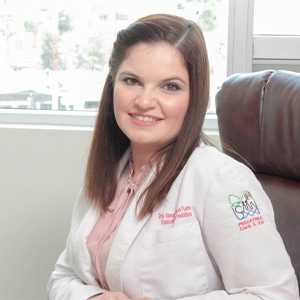 Dra. Samantha Garza Fuentes